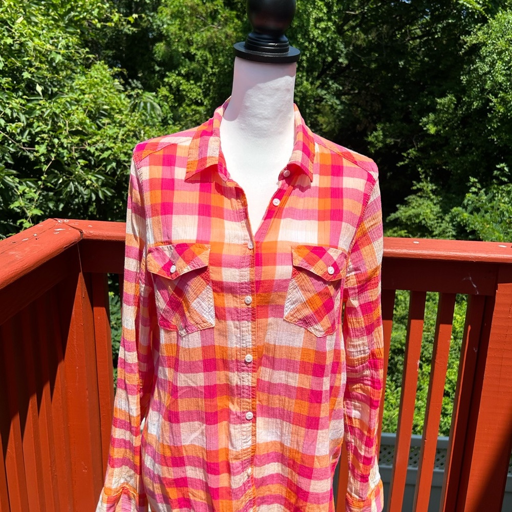 Gap Long Sleeves Plaid Shirt Size XL